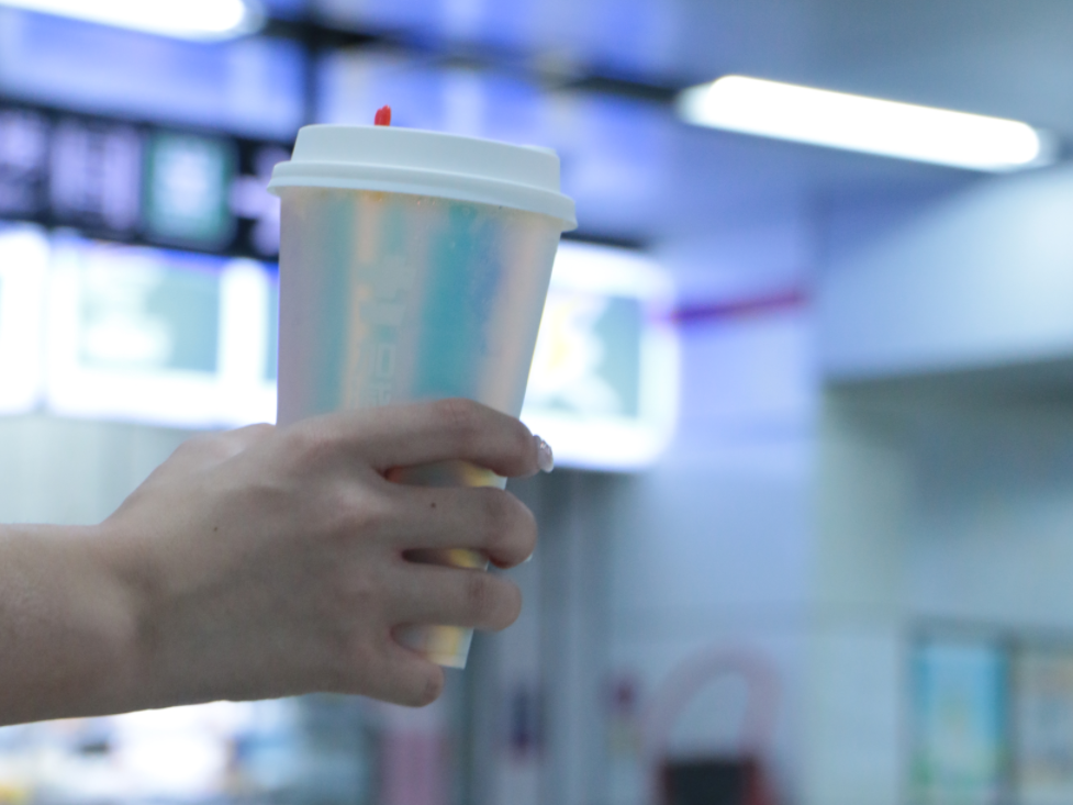 千赢国际茶饮|投资奶茶加盟店应如何将风险降低？